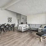 4 Bedroom In * Tarm