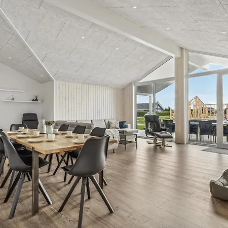 Feriehus 4 Bedroom In *
