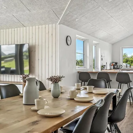 4 Bedroom In * Tarm