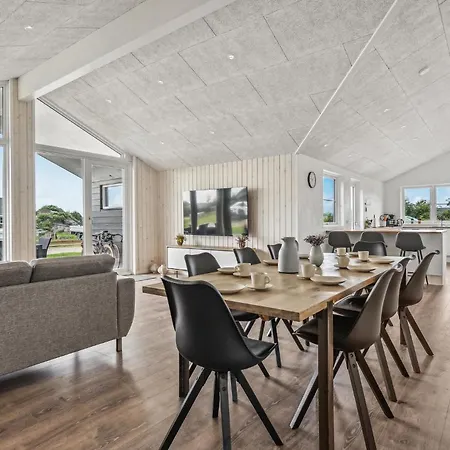4 Bedroom In * Tarm