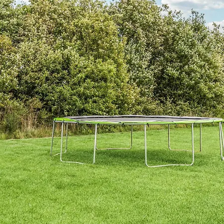 4 Bedroom In Holiday home *