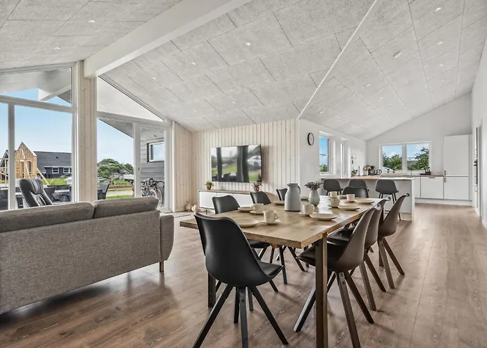 4 Bedroom In * Tarm