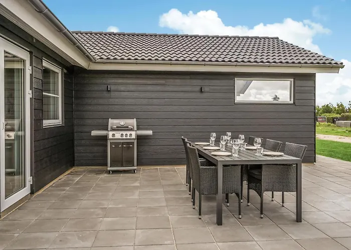 4 Bedroom In
